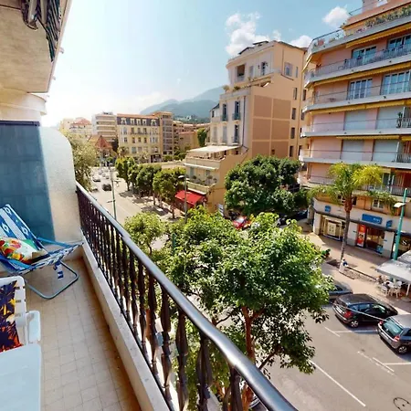 39pp - Agreable 2p Plein Centre De Avec Balcon * Menton