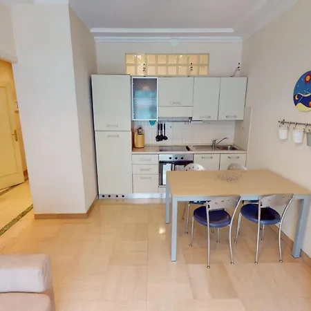 Appartement 39pp - Agreable 2p Plein Centre De Avec Balcon Menton