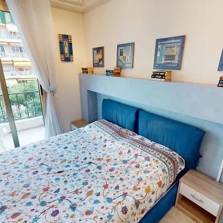 39pp - Agreable 2p Plein Centre De Avec Balcon Appartement